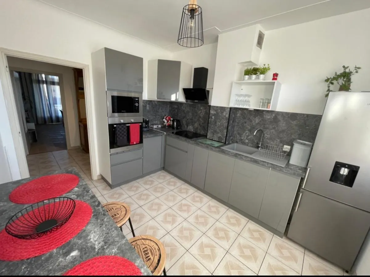 Très grand appartement à 10 min à pied du centre Castres